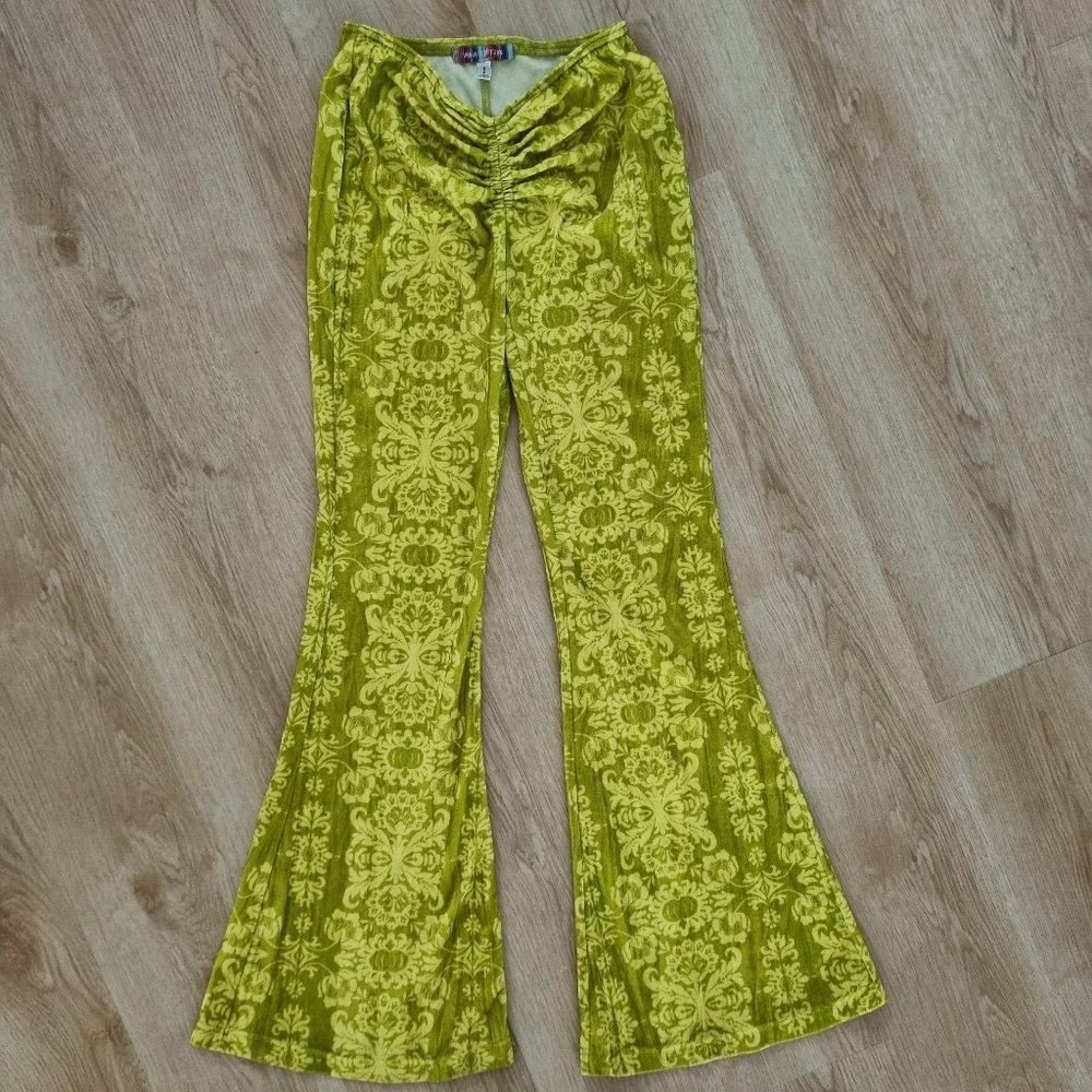 Comfy green flared pants